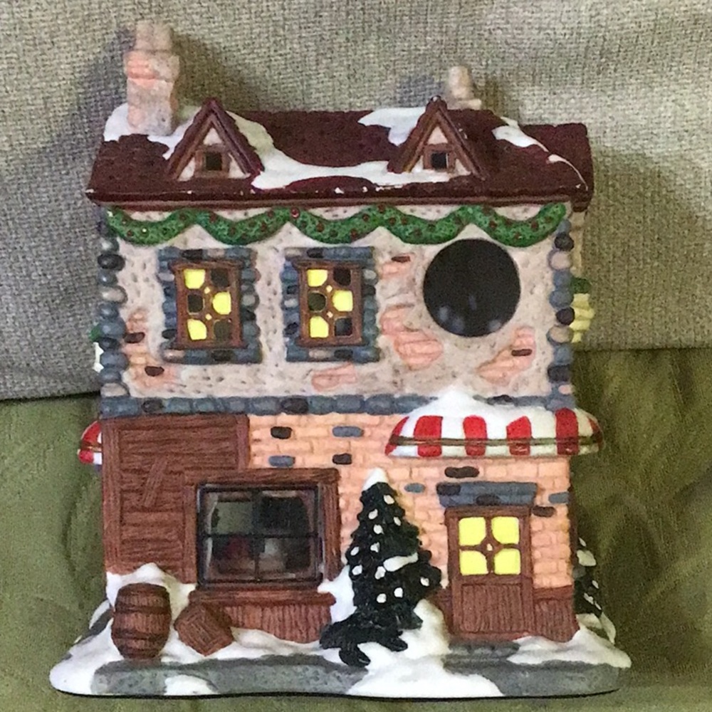 Christmas Decor - Picture 4 of 9